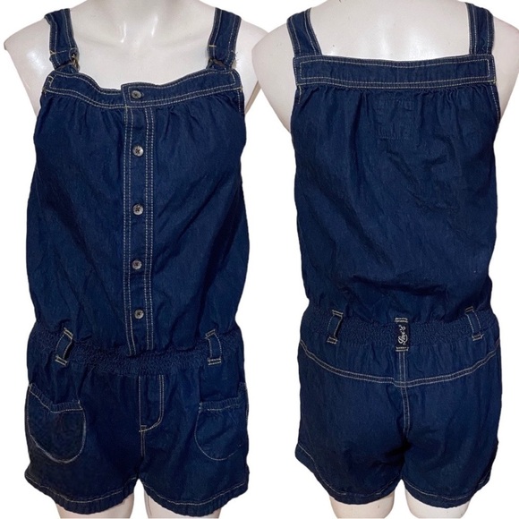 Levi’s Denim Romper Size M (Fits Like sizes 6-8) - Picture 1 of 7
